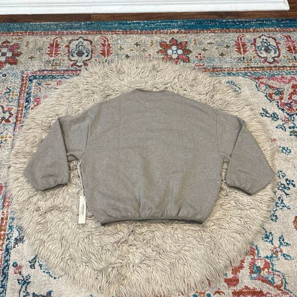 NWT Fear of God Essentials Sweatshirt medium - Picture 7 of 7
